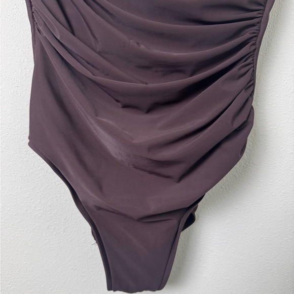 Miraclesuit Women's Swimsuit Brown One Piece Ruched Style #63663 Size 14 - Picture 4 of 15